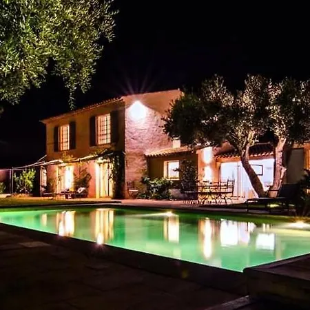 6 Pieces 11 Pers Vue Exceptionnelle Sur La Baie De St Tropez 76543 La Nartelle